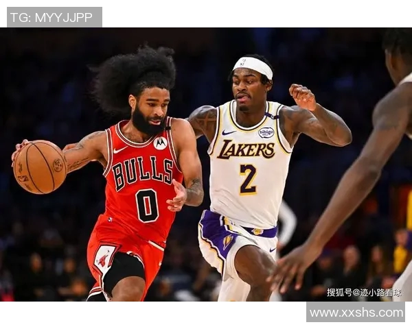 公牛与湖人夏季联赛精彩对决年轻球员展现无限潜力与激情